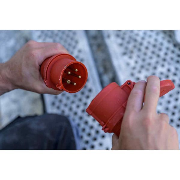 Подовжувач силовий 10 м Brennenstuhl Professional CEE H07RN-F 5G6.0мм&sup2; 400V 32A чорний 1167320100 фото