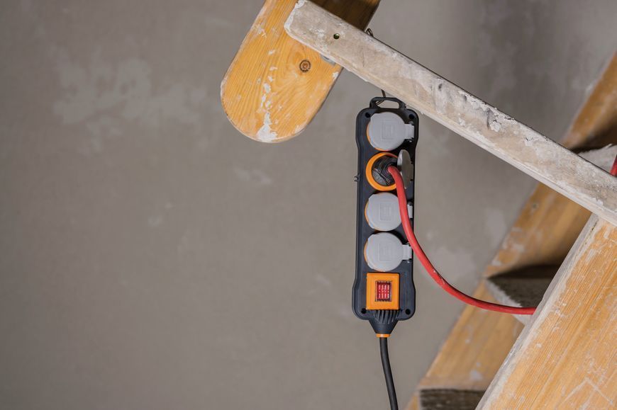Подовжувач 8 метрів 4 розетки Brennenstuhl Professional Line 3500 Вт 16 А IP54 H07RN-F 3G1.5мм&sup2; 9151480100 фото