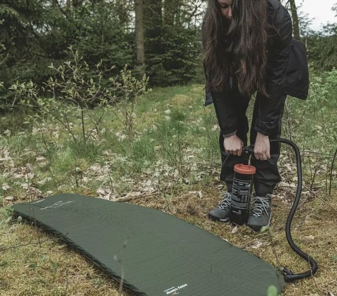 Насос подвійної дії Easy Camp Double Action Pump 1,4 л 0,6 кг 22,3x11,4x40 см 680280 фото