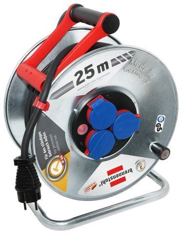 Подовжувач на котушці 25 м Brennenstuhl Garant-S 3 розетки 3300 Вт 220 В 16 А IP44 H07RN-F 3G2,5мм&sup2; чорний 1198350 фото