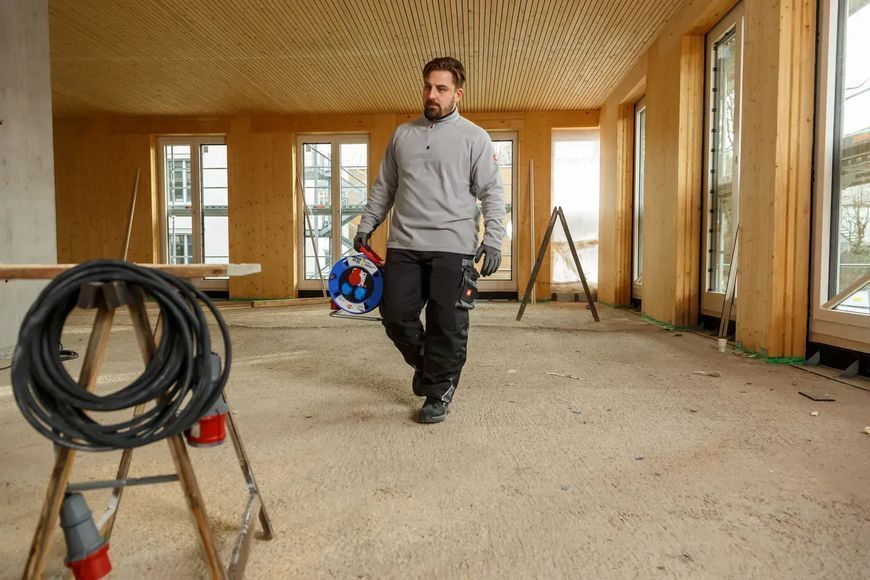 Подовжувач на котушці 30 м 3 розетки Brennenstuhl Garant CEE H07RN-F 5G1.5мм&sup2; 1182720010 фото