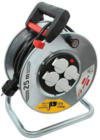 Подовжувач на котушці 25 м Brennenstuhl Garant-S 4 розетки 3300 Вт 220 В 16 А IP20 H05VV-F 3G1,5мм&sup2; чорний 1195056 фото