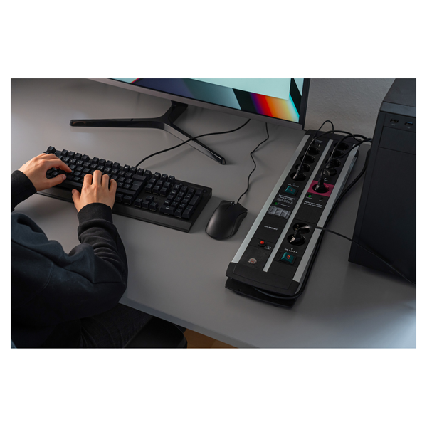 Мережевий фільтр 3 метри 11 розеток Premium Protect-Line 120000А EMI/RFI 2 USB 5V/3100 mA 3680 Вт 16 А 3х1,5мм&sup2; 1392000230 фото