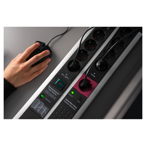 Мережевий фільтр 3 метри 11 розеток Premium Protect-Line 120000А EMI/RFI 2 USB 5V/3100 mA 3680 Вт 16 А 3х1,5мм&sup2; 1392000230 фото