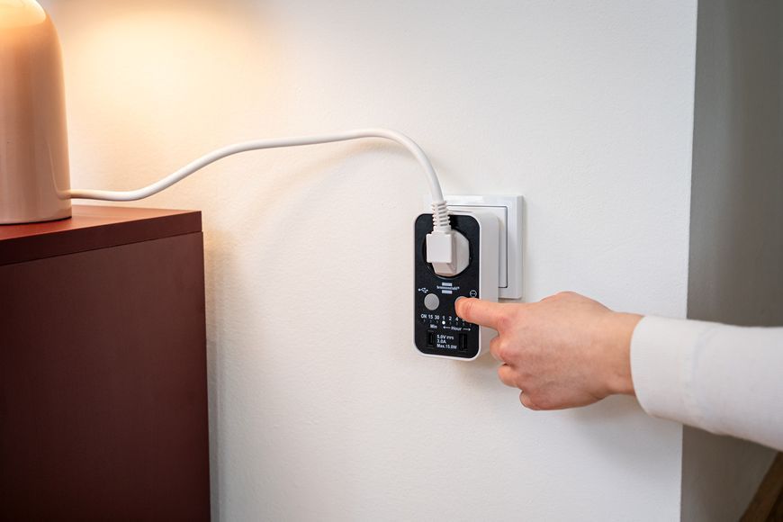Цифровий таймер зворотного відліку Brennenstuhl з USB A та USB C 1506180 фото