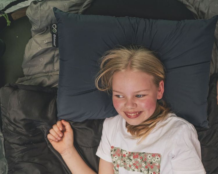 Подушка Outwell Comfort Pillow Deluxe 57x38x12 см 400096 фото